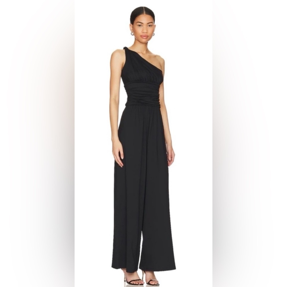 Susana Monaco One Shoulder Twist Jumpsuit - Picture 2 of 9